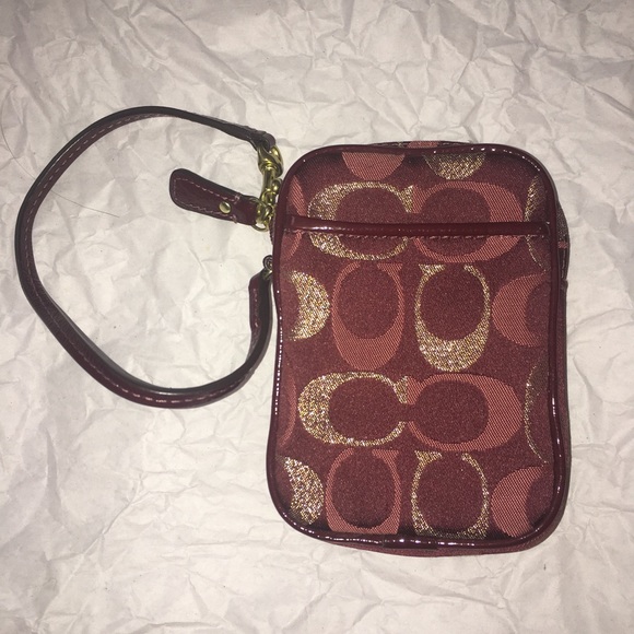 Like new authentic Coach wristlet - Picture 1 of 2